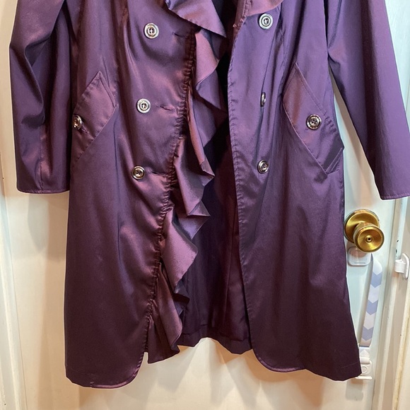 Joseph Ribkoff coat - Picture 4 of 11
